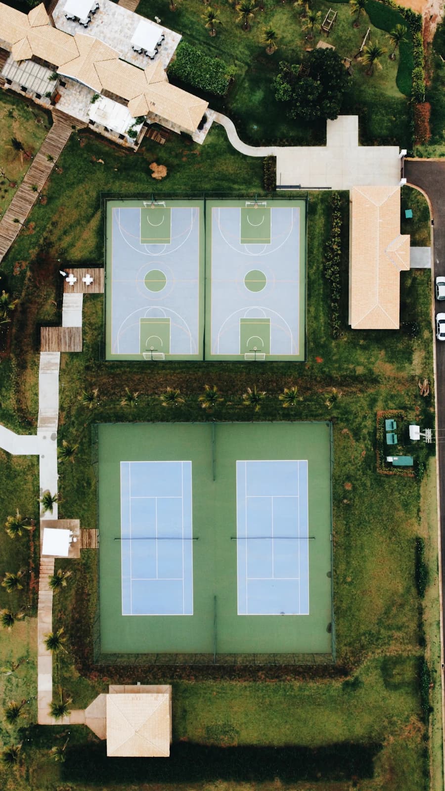 Henman Hill and the Grounds